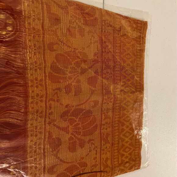 Womens red And Gold Scarf New - Picture 4 of 7